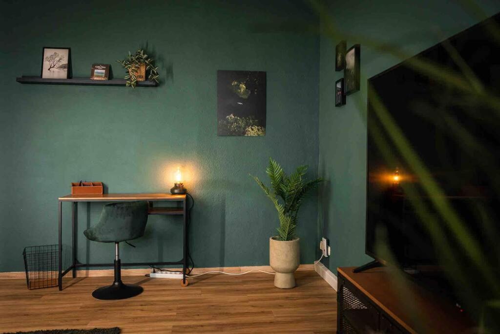 Ferienwohnung Bali Style Mit High Speed Wlan Und Gratis Parkplatz Gera Esterno foto